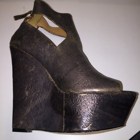 L.A.M.B. BENJAMIN DISTRESSED WEDGE OPEN-TOE BOOTIES (VINTAGE) - Picture 9 of 9